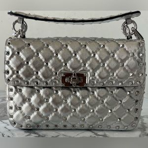Beautiful!! VALENTINO GARAVANI Metallic Nappa Medium Rockstud Spike Bag Silver